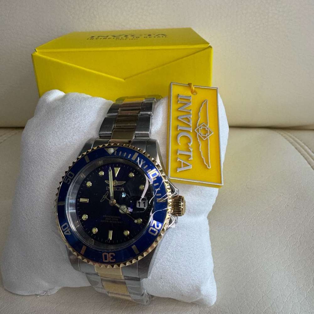 Invicta 26972 - Black Face Blue Dial - Silver + Good Bracelet